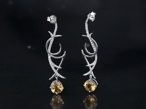Silber Ohrringe in bezaubernden Designs günstig bei Juwelo